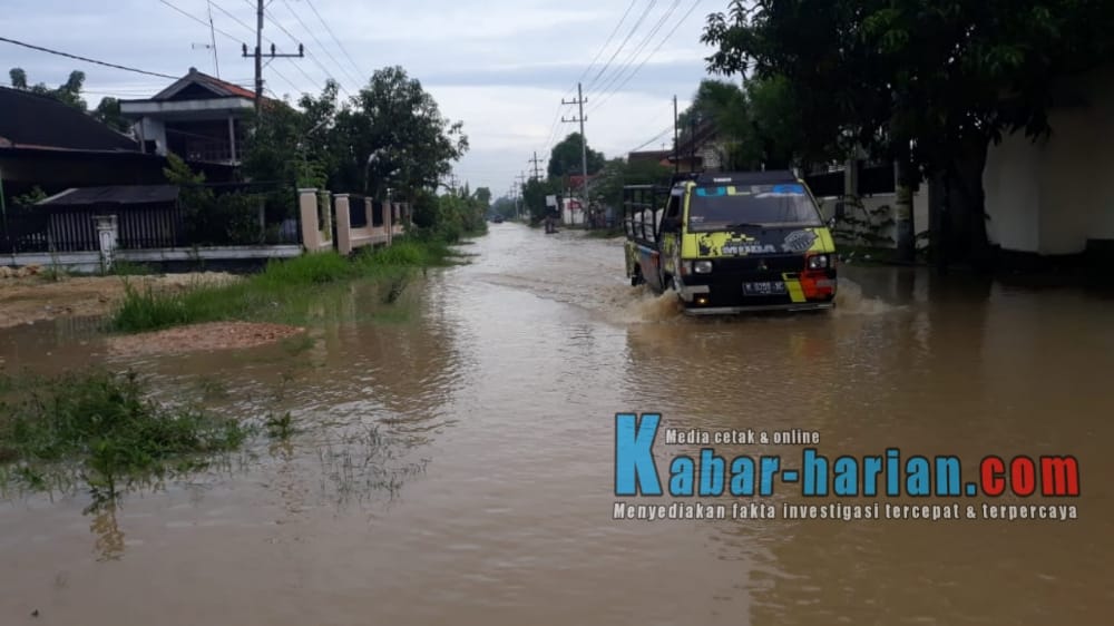 Hujan Deras Guyur Kota Sampang, Sejumlah Wilayah Terendam Banjir