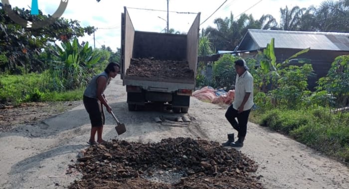 PT. Felda Indo Mulia komitmen perbaiki jalan rusak