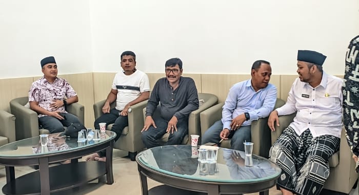 Wabub sampang di dampingi tim hukum saat menempati rumah dinasnya 