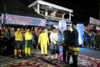 Drs. H. Anwar Sadat, M.Ag, secara resmi membuka Festival Arakan Sahur
