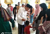 Santunan anak yatim dan kaum dhuafa Yayasan Fastabikul Khorirot Al Hikmah