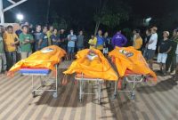  tiga jenazah anggota polri yang diduga tewas saat gerebek sabung ayam