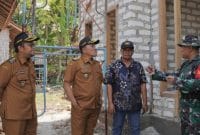 Bupati Sampang H. Slamet Junaidi saat membuka TMMD ke-124 Tahun 2025 di Halaman Pendapa Trunojoyo.