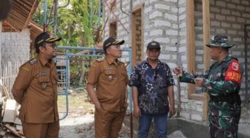 Bupati Sampang H. Slamet Junaidi saat membuka TMMD ke-124 Tahun 2025 di Halaman Pendapa Trunojoyo.