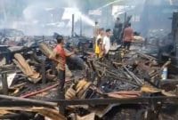 Kondisi puluhan rumah warga yang di lalap si jago merah (dok: Mobarak kabar-harian.com)