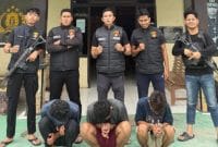 Tiga pelaku hanya tertunduk malu saat diamankan oleh polsek  tebing tinggi 