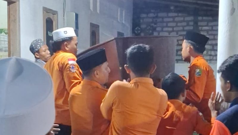 Santri asal kabupaten sampang yang menjadi korban reruntuhan 