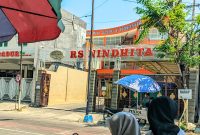 Gedung Rumah Sakit Nindhita tanpak dari depan (dok : Abdul hamid)