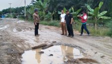 Kondisi jalan yang rusak DPR turun langsung