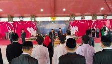 Pemkab sampang saat melakukan rotasi kepada 65 pejabat di lingkungan kabupaten Sampang